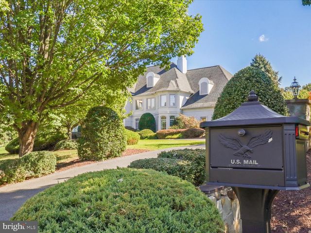 12709 GREENBRIAR RD, Potomac, MD 20854