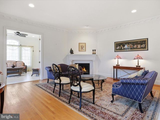 12709 GREENBRIAR RD, Potomac, MD 20854