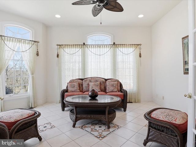 12709 GREENBRIAR RD, Potomac, MD 20854