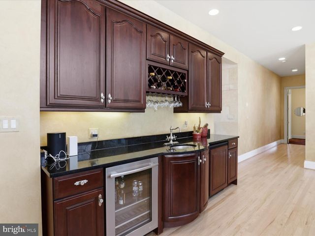 12709 GREENBRIAR RD, Potomac, MD 20854