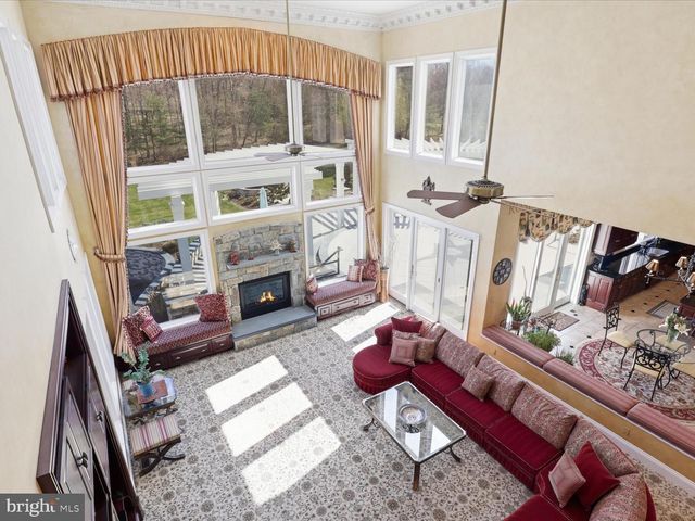 12709 GREENBRIAR RD, Potomac, MD 20854