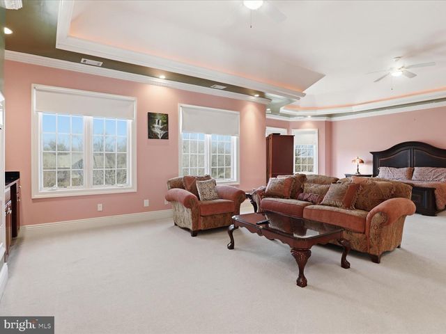 12709 GREENBRIAR RD, Potomac, MD 20854