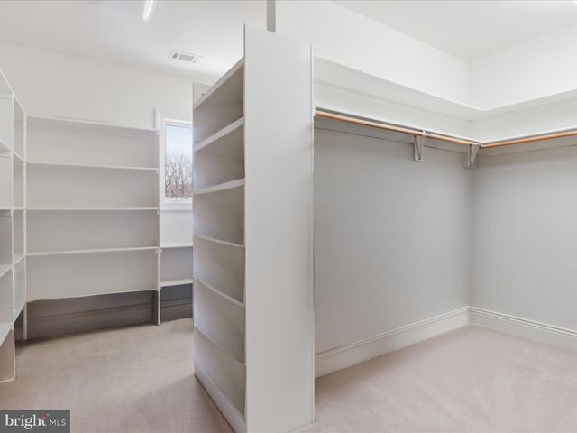 12709 GREENBRIAR RD, Potomac, MD 20854