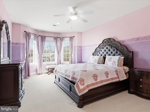 12709 GREENBRIAR RD, Potomac, MD 20854