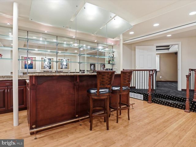 12709 GREENBRIAR RD, Potomac, MD 20854