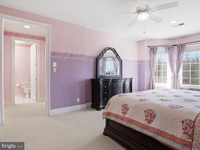 12709 GREENBRIAR RD, Potomac, MD 20854