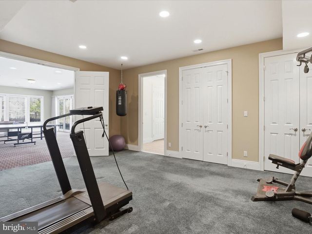 12709 GREENBRIAR RD, Potomac, MD 20854