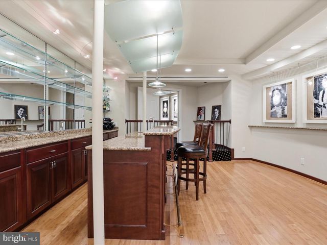 12709 GREENBRIAR RD, Potomac, MD 20854