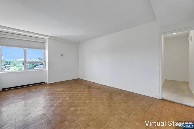 4 Horizon 1022, Fort Lee, NJ 07024