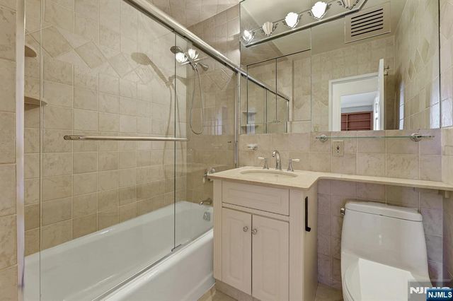 4 Horizon 1022, Fort Lee, NJ 07024