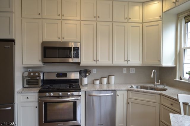 56 Loft Dr 56, Bridgewater Twp., NJ 08836