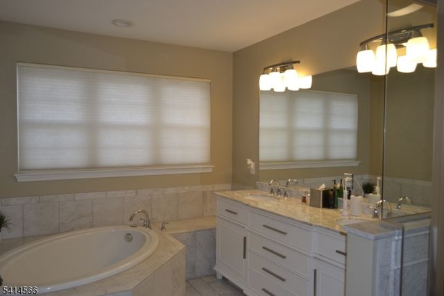 56 Loft Dr 56, Bridgewater Twp., NJ 08836