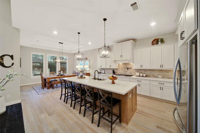 28033 Woodland Bend Way, Spring, TX 77386