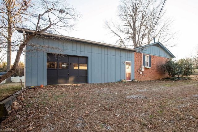 4484 Virginia Drive, Trinity, NC 27370