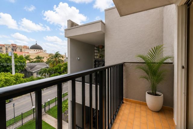 1337 NW 1st St 12, Miami, FL 33125