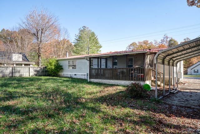 7227 Big Horn Dr, Crossville, TN 38572