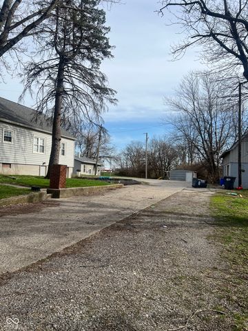105 Pushville Road, Greenwood, IN 46143