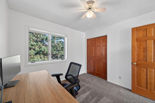 383 Tessier Circle, Vadnais Heights, MN 55127