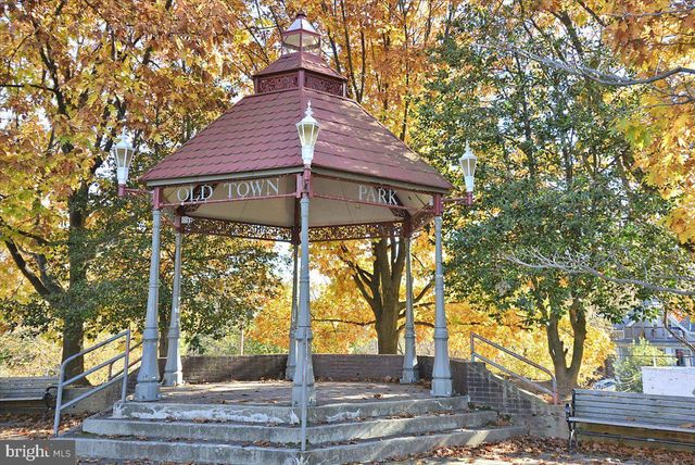 805 FORSTON ST, Takoma Park, MD 20912