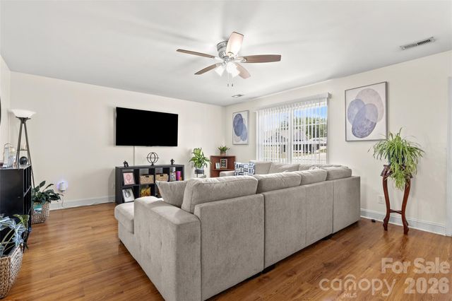 3200 Silver Fox Circle 48, Lancaster, SC 29720
