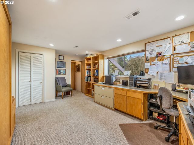 61 Gamble St, Wheeler, OR 97147