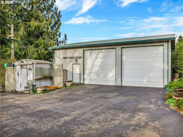 61 Gamble St, Wheeler, OR 97147