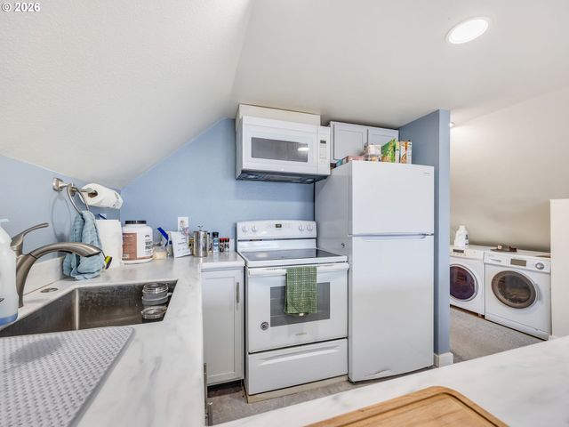 61 Gamble St, Wheeler, OR 97147
