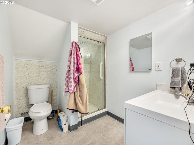 61 Gamble St, Wheeler, OR 97147