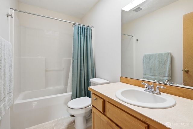 261 Bremerton Avenue NE, Renton, WA 98059