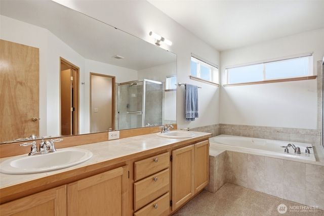 261 Bremerton Avenue NE, Renton, WA 98059