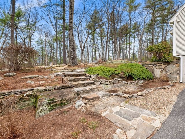 343 Sargent Road, Boxborough, MA 01719