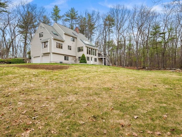 343 Sargent Road, Boxborough, MA 01719