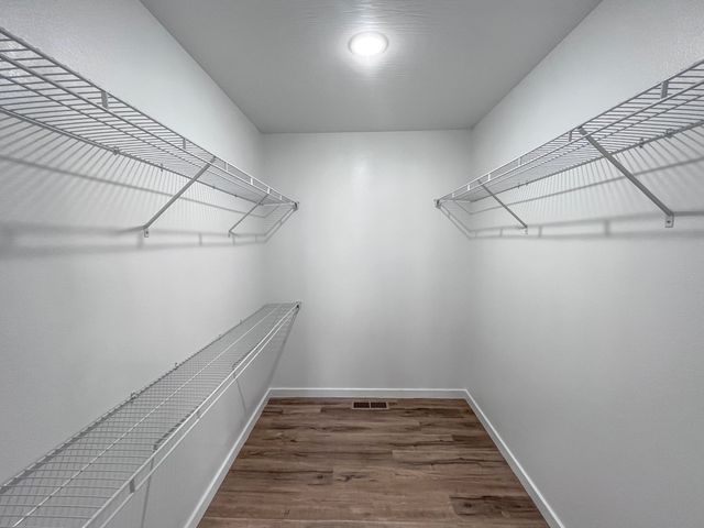 1301 N Maxine Avenue, Nixa, MO 65714