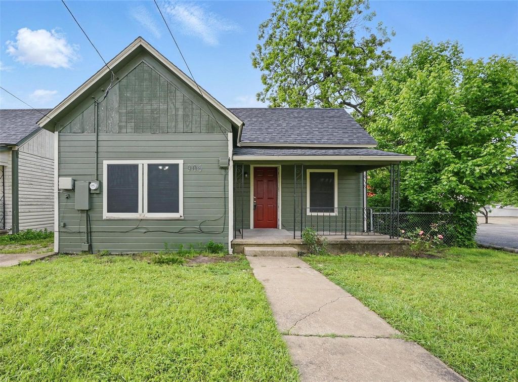 906 E Houston Street, Sherman, TX 75092