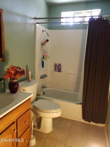 8037 Walpole Avenue, California City, CA 93505