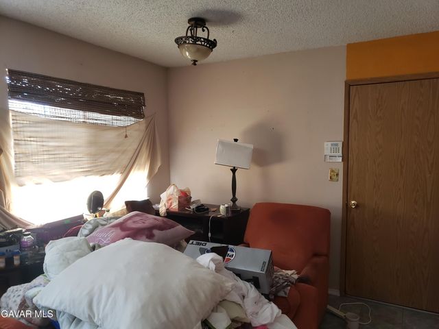 8037 Walpole Avenue, California City, CA 93505