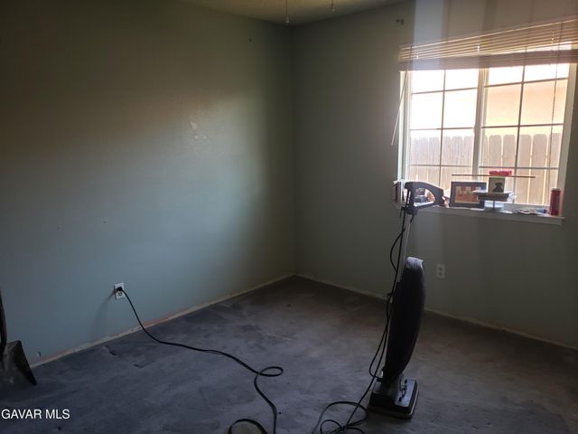 8037 Walpole Avenue, California City, CA 93505