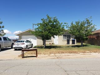 8037 Walpole Avenue, California City, CA 93505