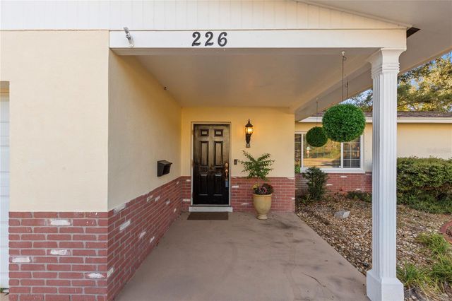 226 75TH STREET N, St Petersburg, FL 33710