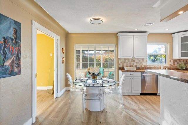 226 75TH STREET N, St Petersburg, FL 33710