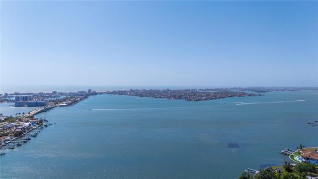 226 75TH STREET N, St Petersburg, FL 33710