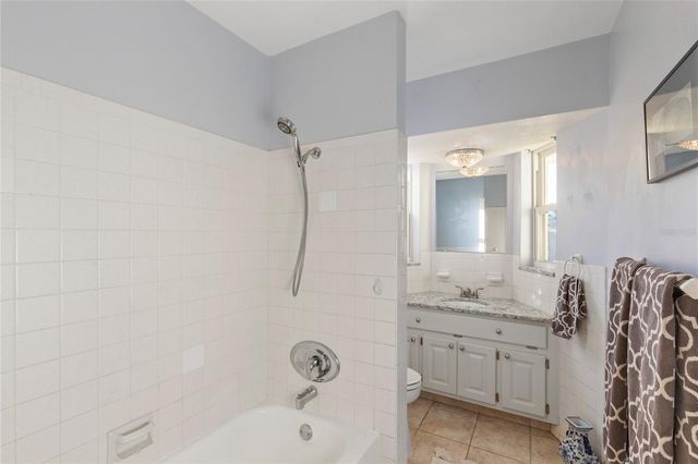 226 75TH STREET N, St Petersburg, FL 33710