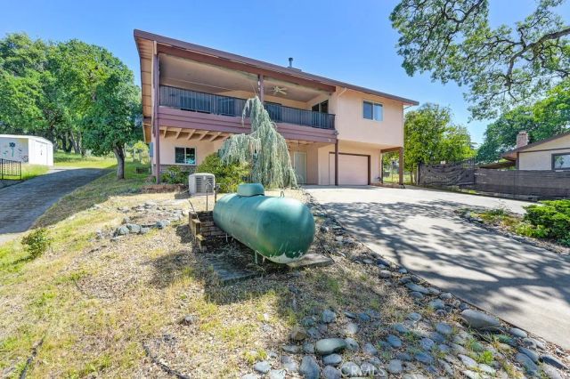 74 Greenbrier Drive, Oroville, CA 95966