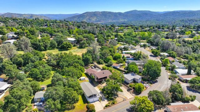 74 Greenbrier Drive, Oroville, CA 95966