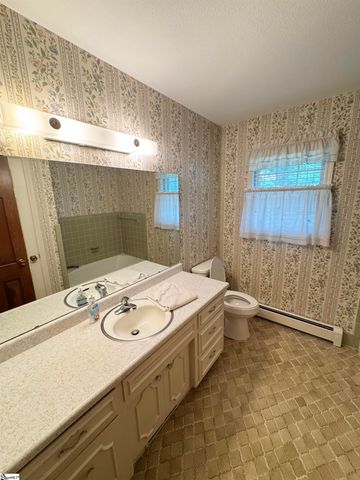 701 N Rutherford Road, Greer, SC 29651