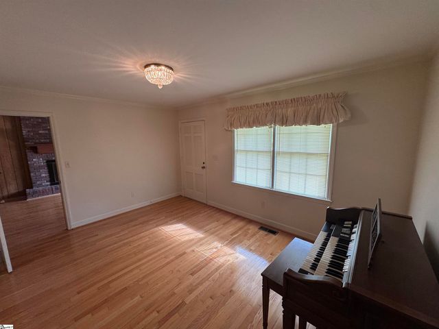 701 N Rutherford Road, Greer, SC 29651