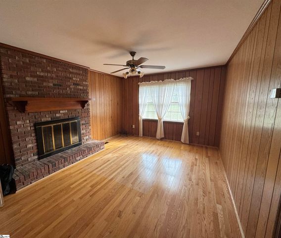 701 N Rutherford Road, Greer, SC 29651