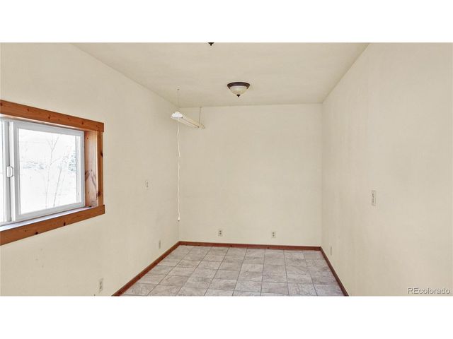 259 Falcon Rd, Como, CO 80432