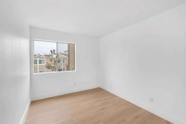 475 N Midway Drive 214, Escondido, CA 92027