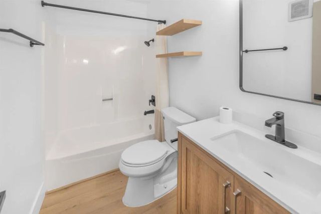 475 N Midway Drive 214, Escondido, CA 92027